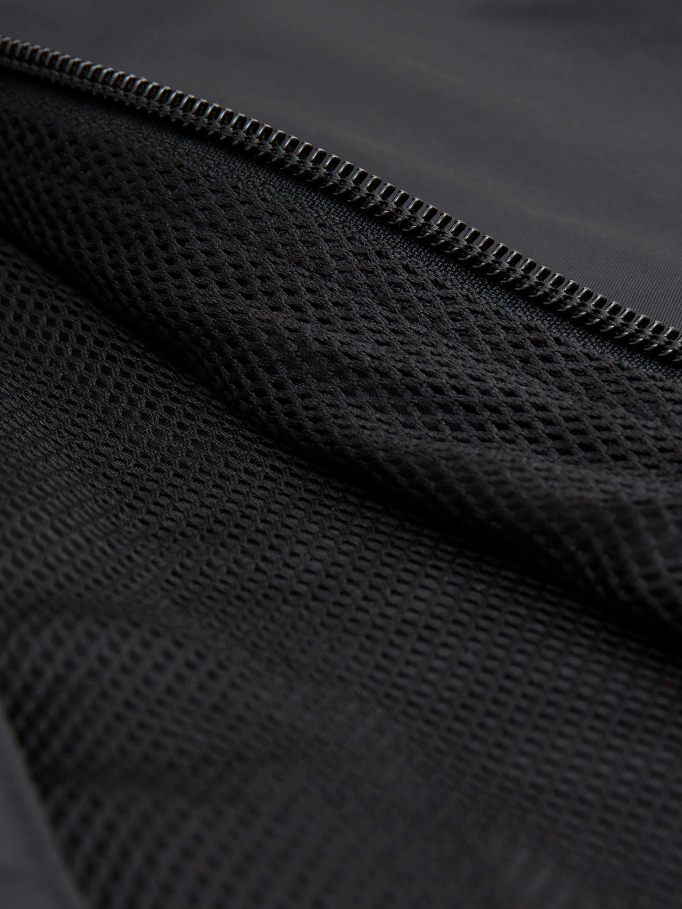 Куртки и дубленки Vans модель VN00002BBLK1 Фото