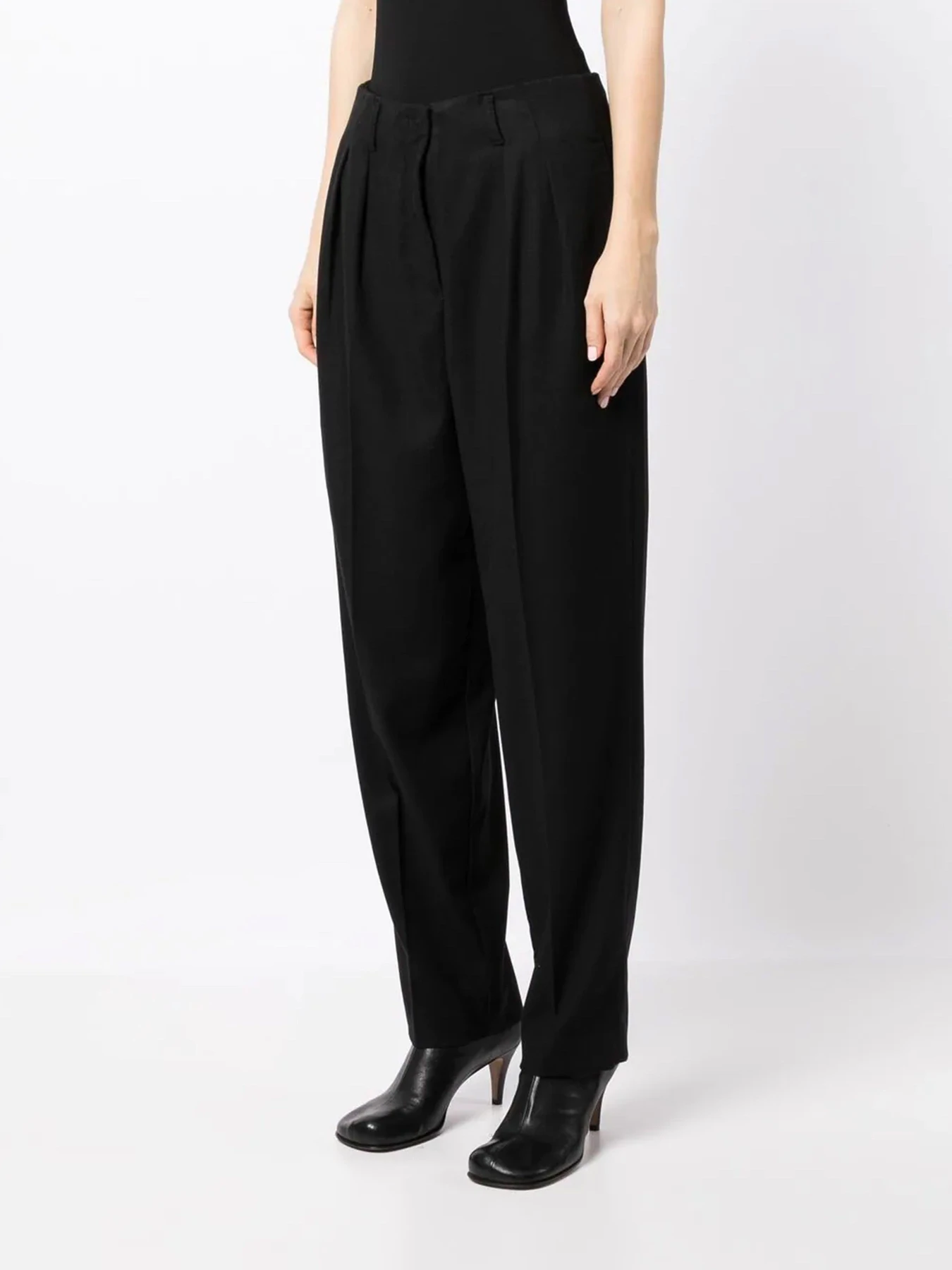 Брюки Emporio Armani модель 6L2P62-2NH0Z-0999 Брюки Emporio Armani модель 6L2P62-2NH0Z-0999 Фото