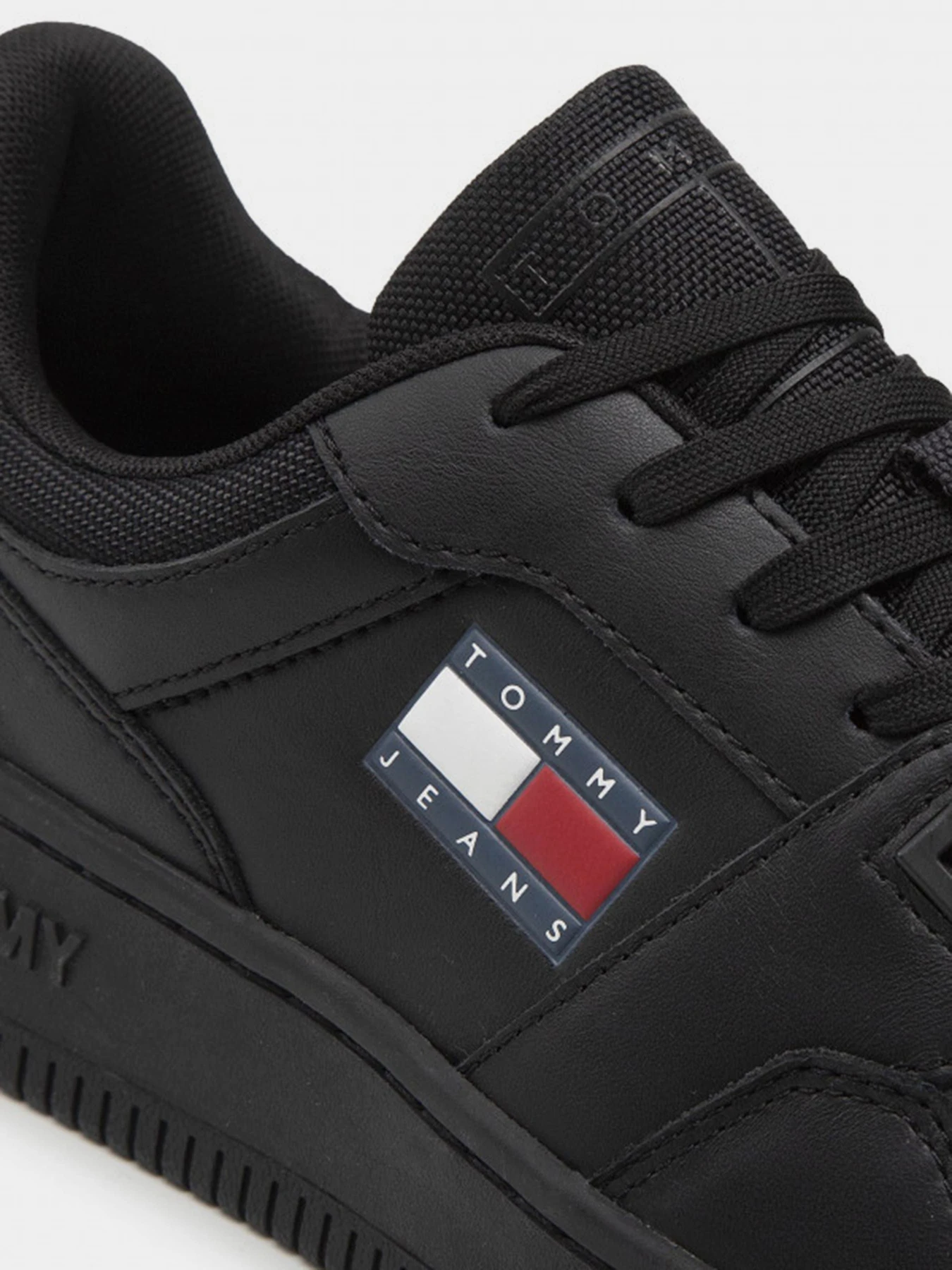 Кроссовки Tommy Hilfiger модель EM0EM00955-0GK Кроссовки Tommy Hilfiger модель EM0EM00955-0GK Фото