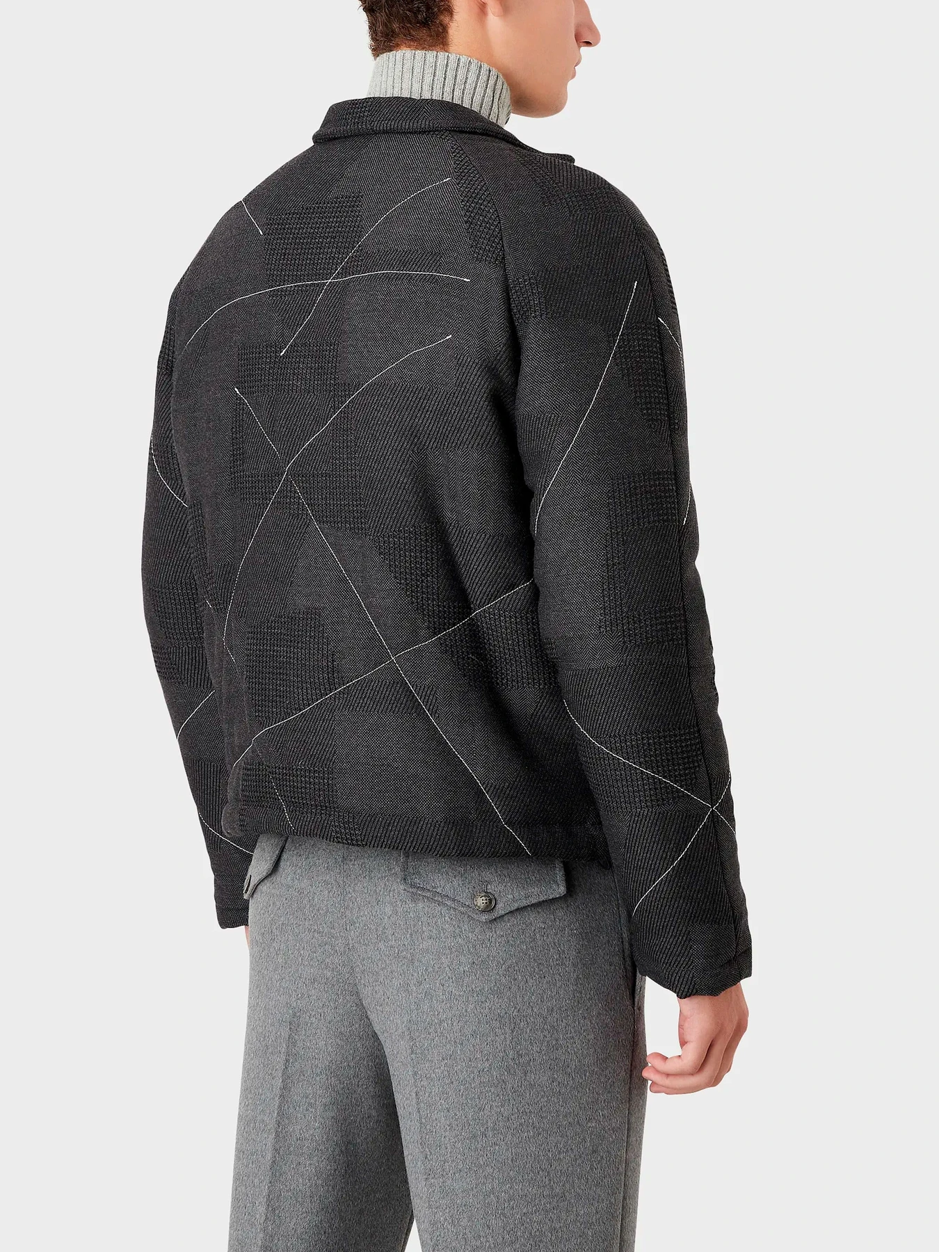 Куртки и дубленки Emporio Armani модель H31R15-C1258-631 Куртки и дубленки Emporio Armani модель H31R15-C1258-631 Фото