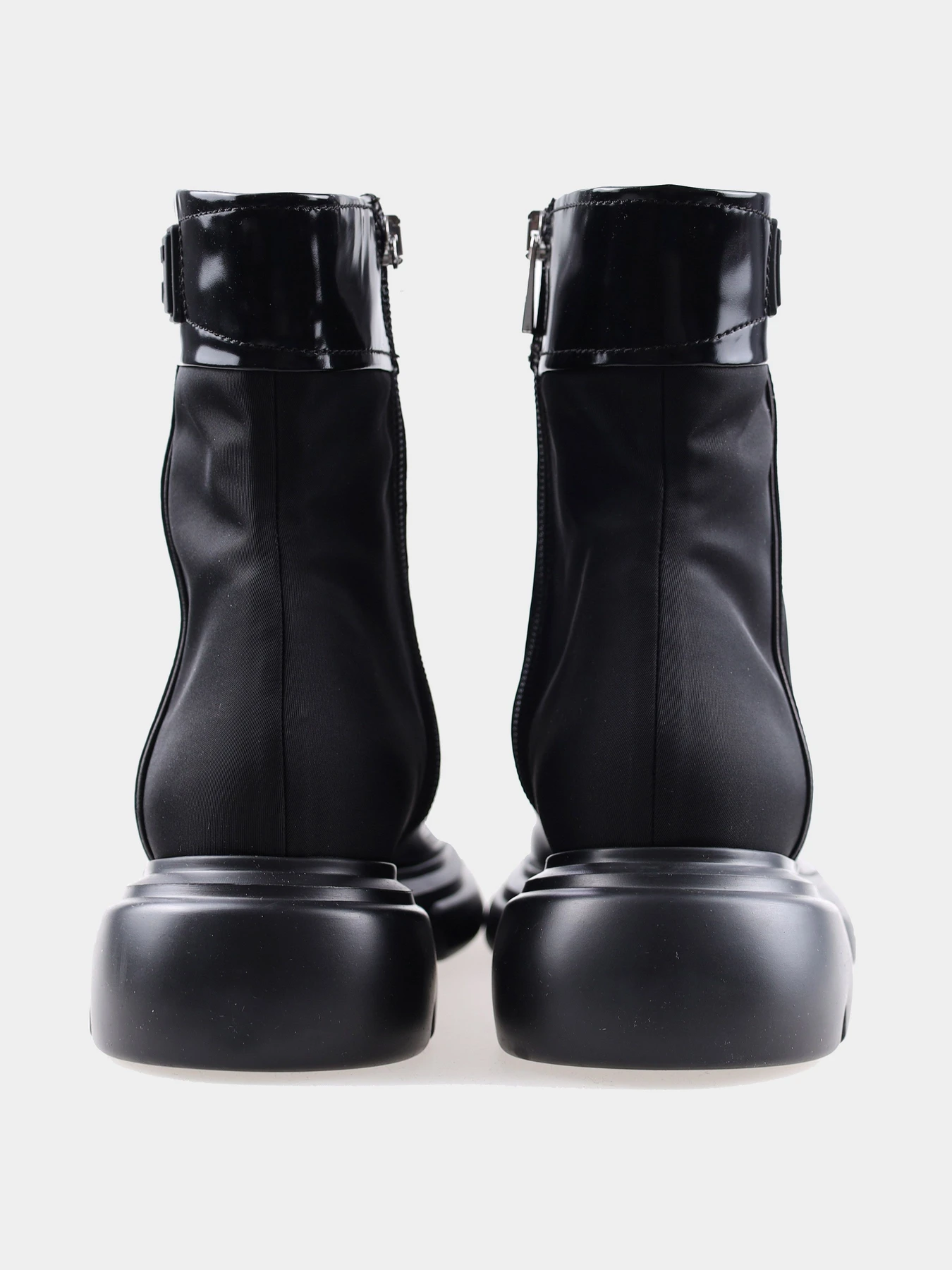 Ботинки и сапоги Emporio Armani модель X3M355-XN688-K001 Фото