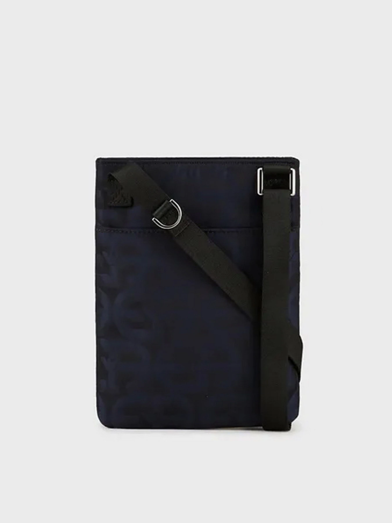 Сумки Emporio Armani модель Y4R384-Y140E-88017 Сумки Emporio Armani модель Y4R384-Y140E-88017 Фото