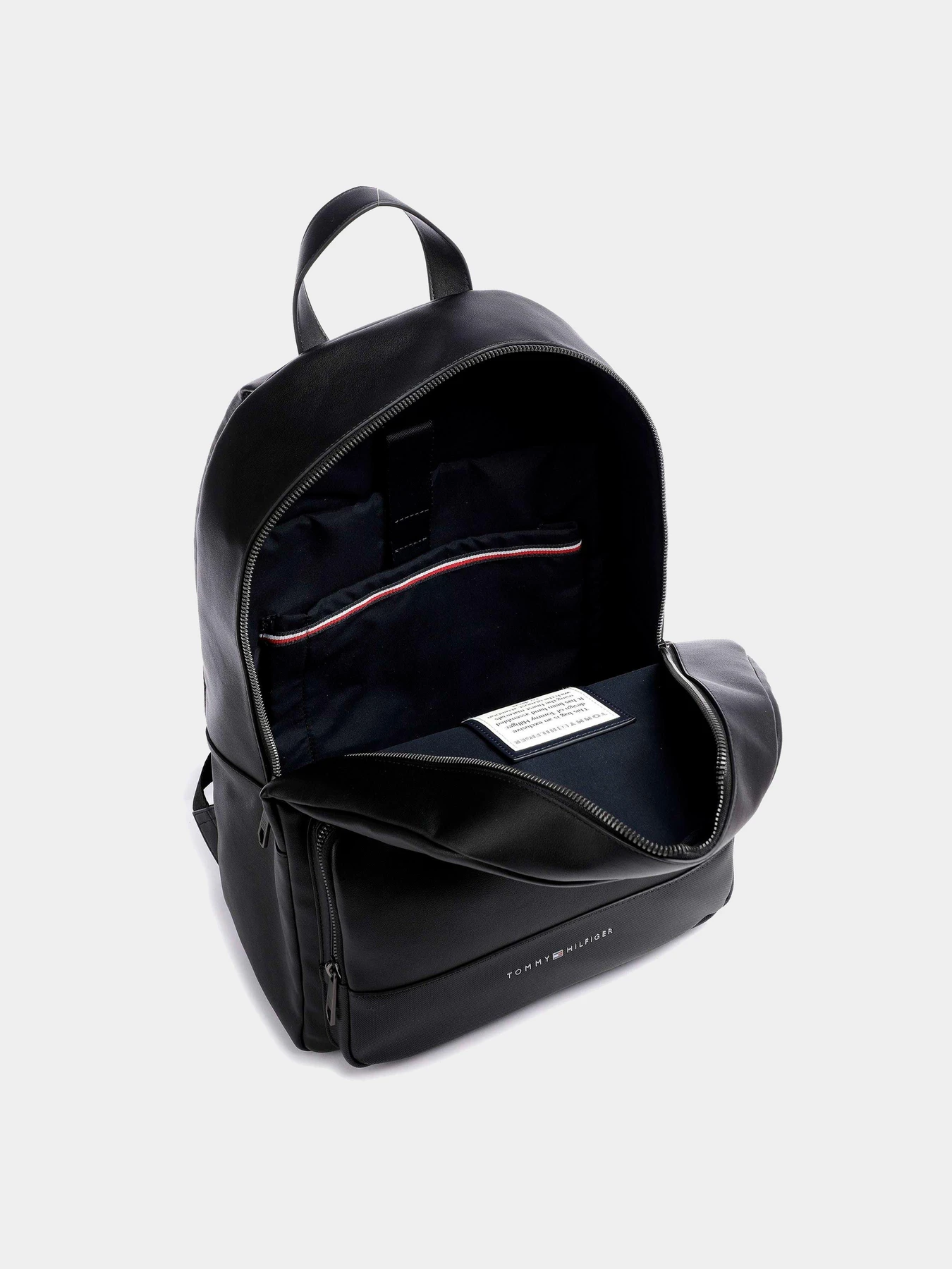 Рюкзаки Tommy Hilfiger модель AM0AM10920-BDS Рюкзаки Tommy Hilfiger модель AM0AM10920-BDS Фото