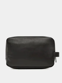 TH ESSENTIAL PU WASHBAG Tommy Hilfiger модель AM0AM10921-BDS Фото