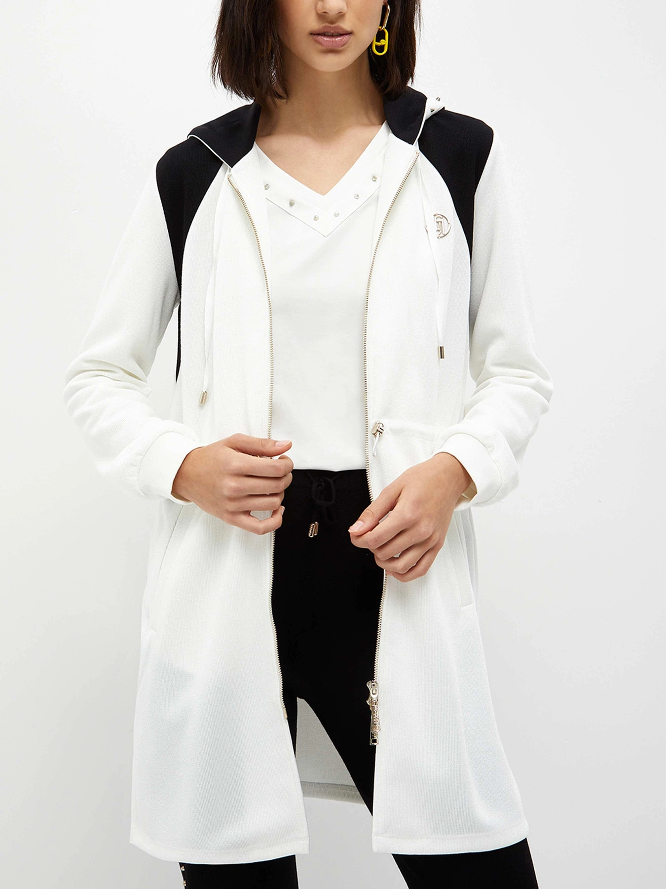 Худи и свитшоты Liu Jo модель TA3083JS178B1097 Худи и свитшоты Liu Jo модель TA3083JS178B1097 Фото