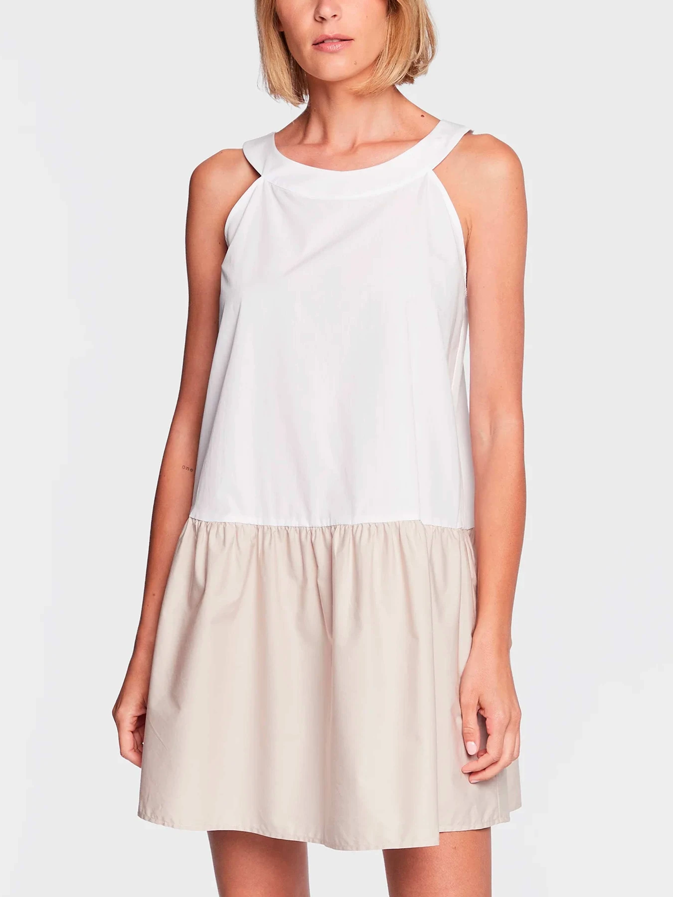 Платья Armani Exchange модель 3RYA23-YNWQZ-71AG Платья Armani Exchange модель 3RYA23-YNWQZ-71AG Фото