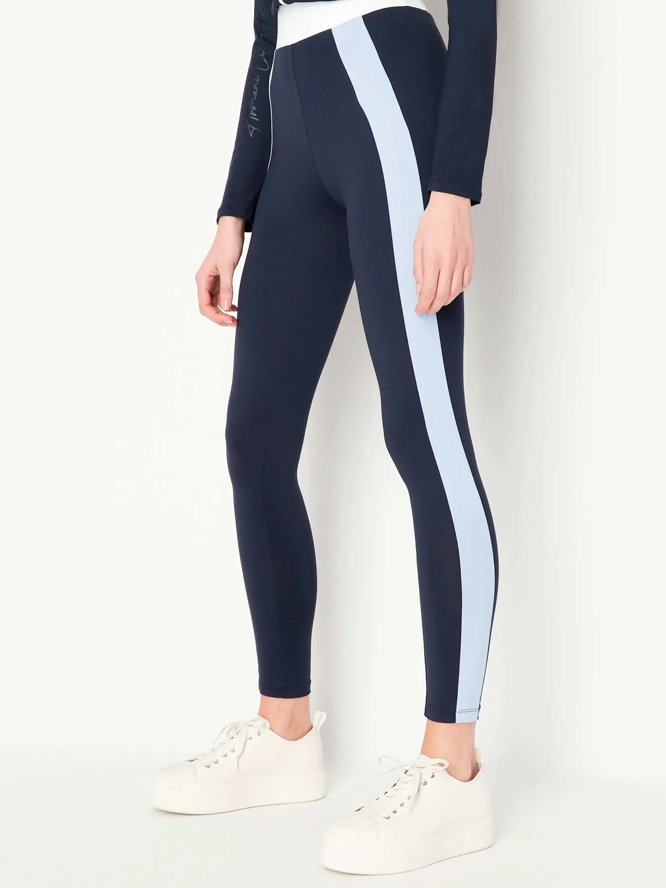Брюки Armani Exchange модель 3RYPED-YJDKZ-65AL Фото
