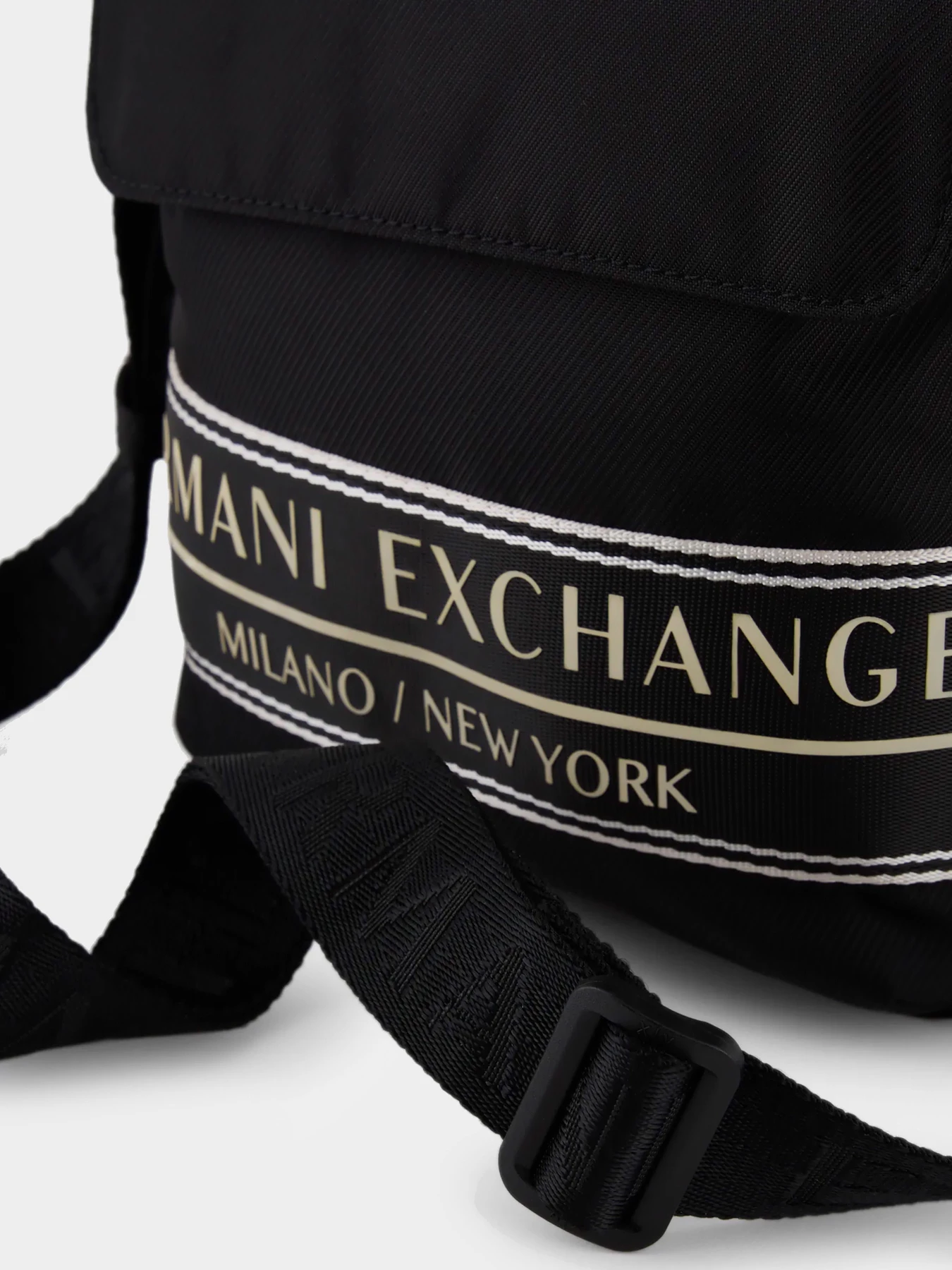Сумки Armani Exchange модель 952503-3R840-00020 Фото