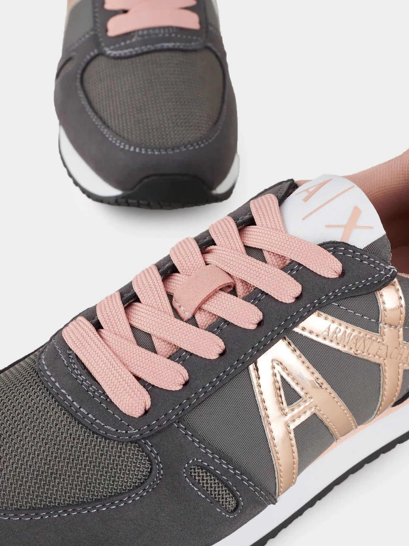 Кроссовки Armani Exchange модель XDX031-XV137-S605 Кроссовки Armani Exchange модель XDX031-XV137-S605 Фото