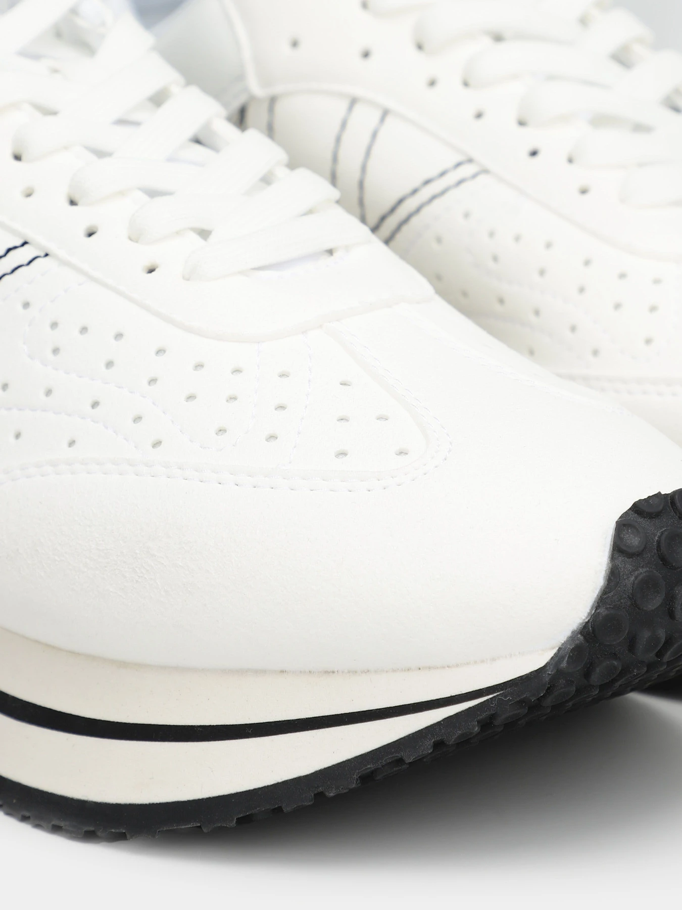 Кроссовки Armani Exchange модель XDX121-XV709-N582 Кроссовки Armani Exchange модель XDX121-XV709-N582 Фото