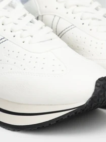 Кроссовки Armani Exchange модель XDX121-XV709-N582 Фото