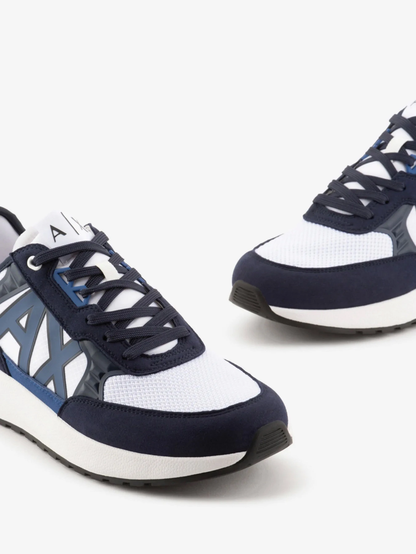 Кроссовки Armani Exchange модель XUX090-XV276-S563 Кроссовки Armani Exchange модель XUX090-XV276-S563 Фото