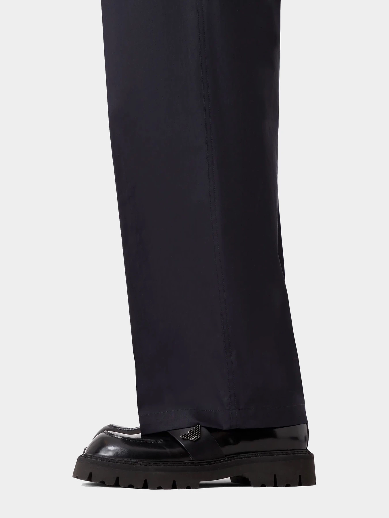 Брюки Emporio Armani модель 3R1PF2-1NTXZ-0920 Брюки Emporio Armani модель 3R1PF2-1NTXZ-0920 Фото