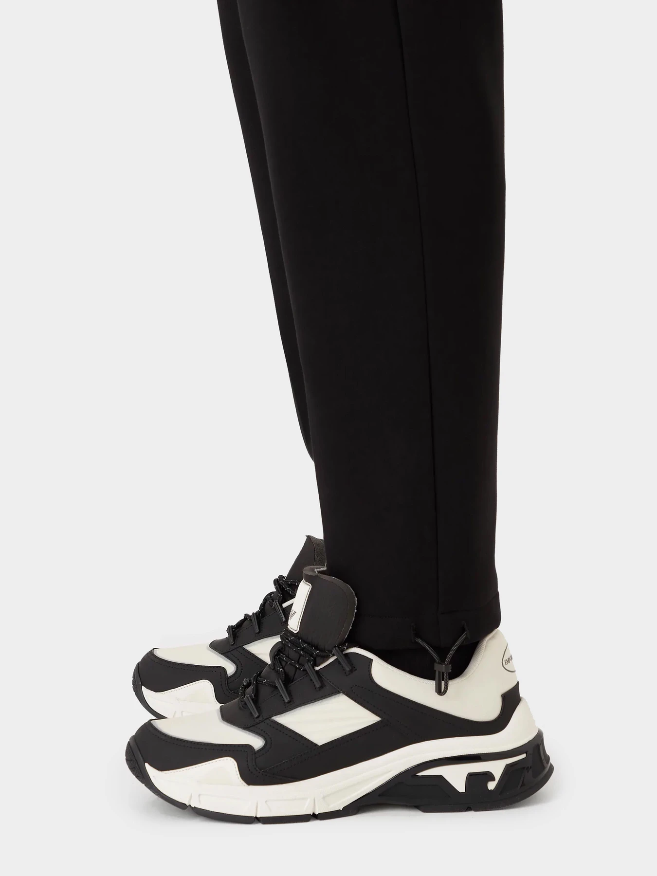 Брюки Emporio Armani модель 3R1PZ1-1JHSZ-0999 Фото