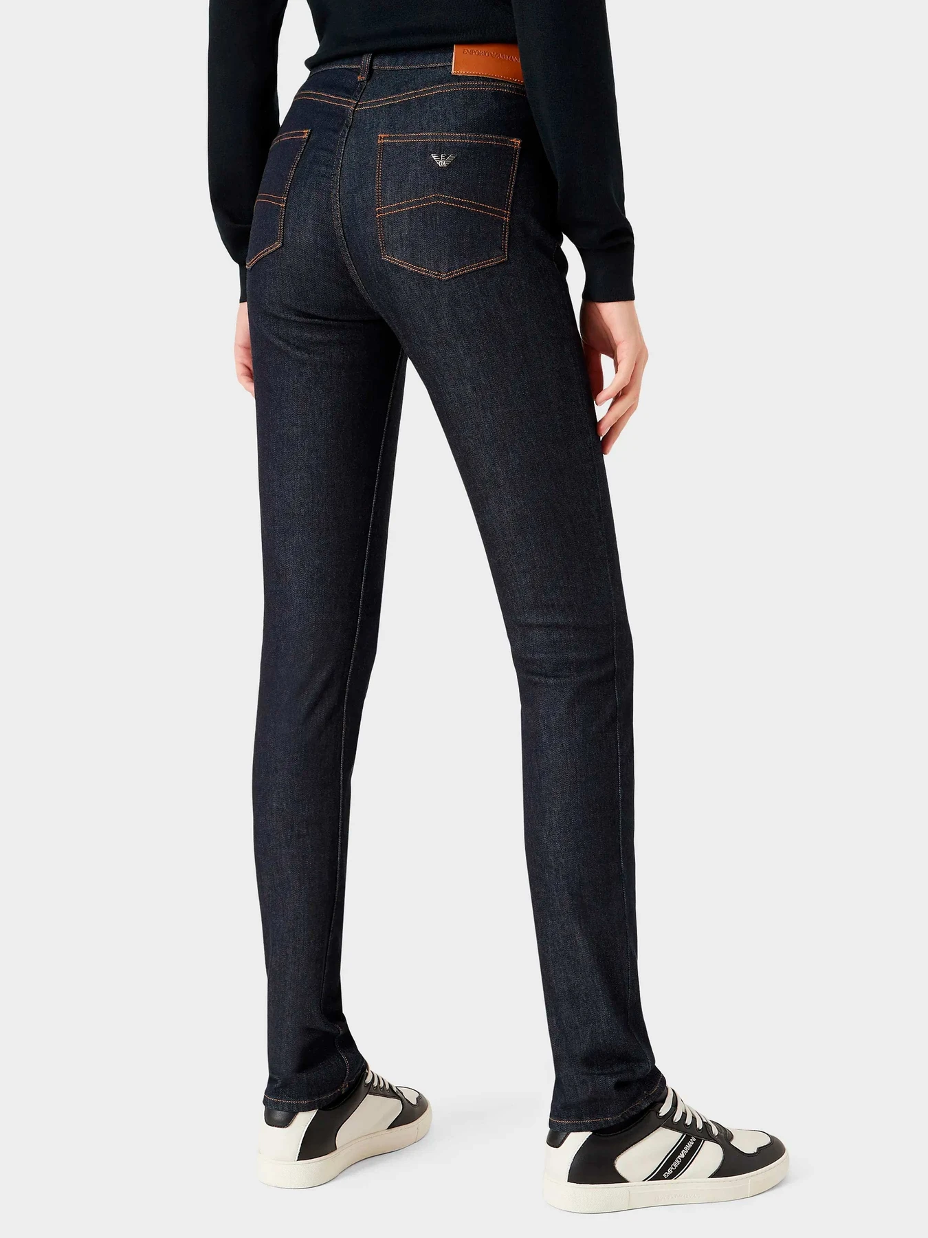 Джинсы Emporio Armani модель 8N2J18-2DG5Z-0941 Джинсы Emporio Armani модель 8N2J18-2DG5Z-0941 Фото
