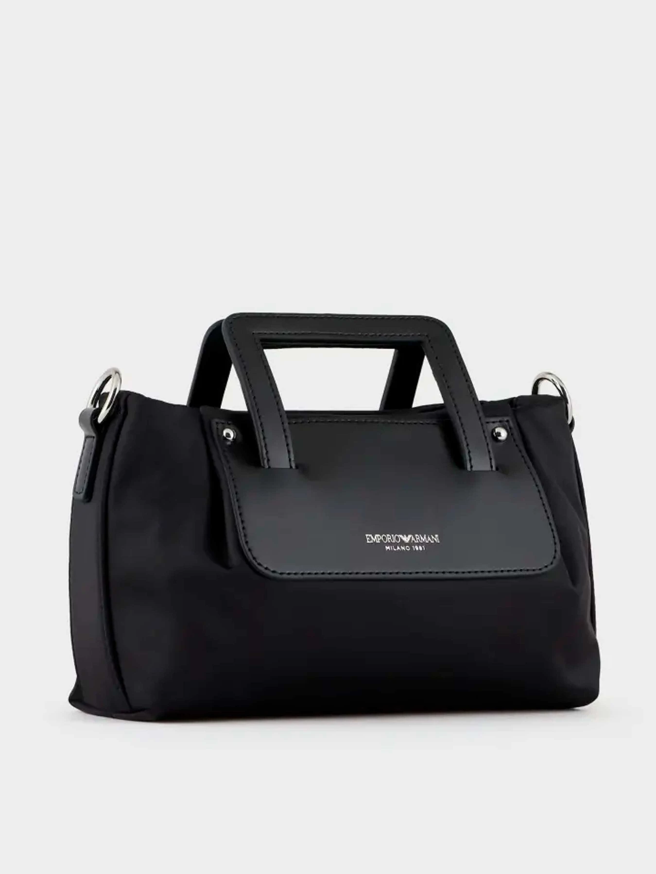 Сумки Emporio Armani модель Y3A151-YVM5E-80001 Сумки Emporio Armani модель Y3A151-YVM5E-80001 Фото