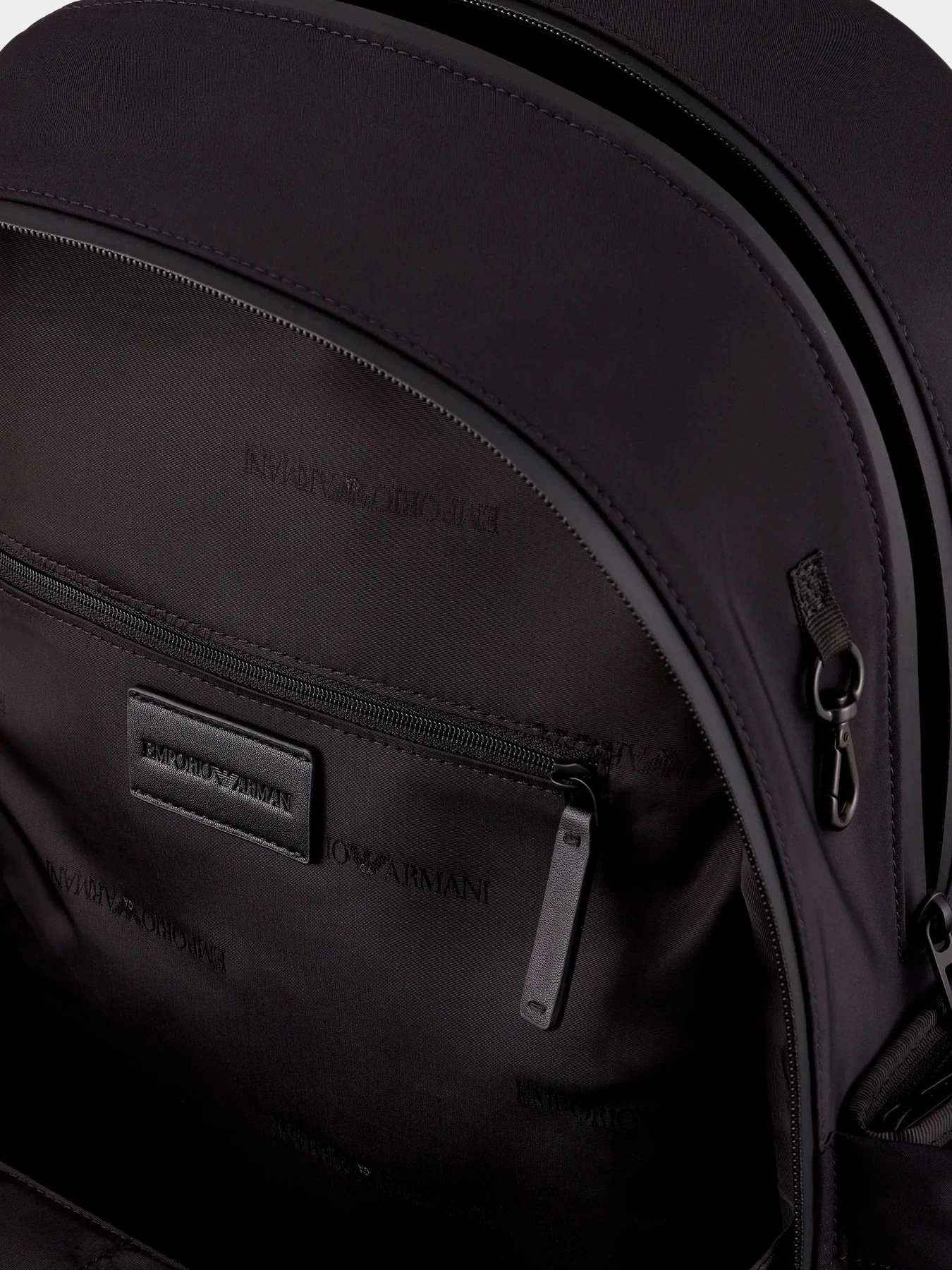 Рюкзаки Emporio Armani модель Y4O359-Y104V-84084 Рюкзаки Emporio Armani модель Y4O359-Y104V-84084 Фото