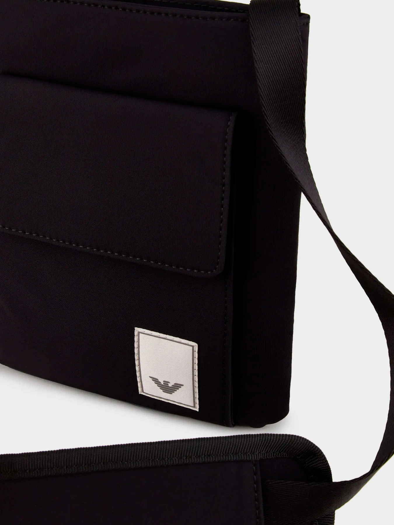 Сумки Emporio Armani модель Y4R384-Y104V-84084 Фото