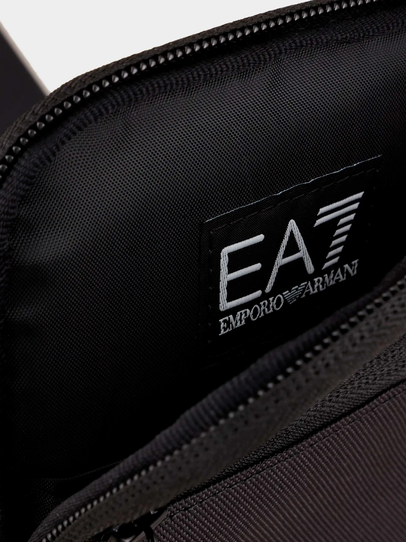 Сумки EA7 модель 245080-CC940-26121 Сумки EA7 модель 245080-CC940-26121 Фото
