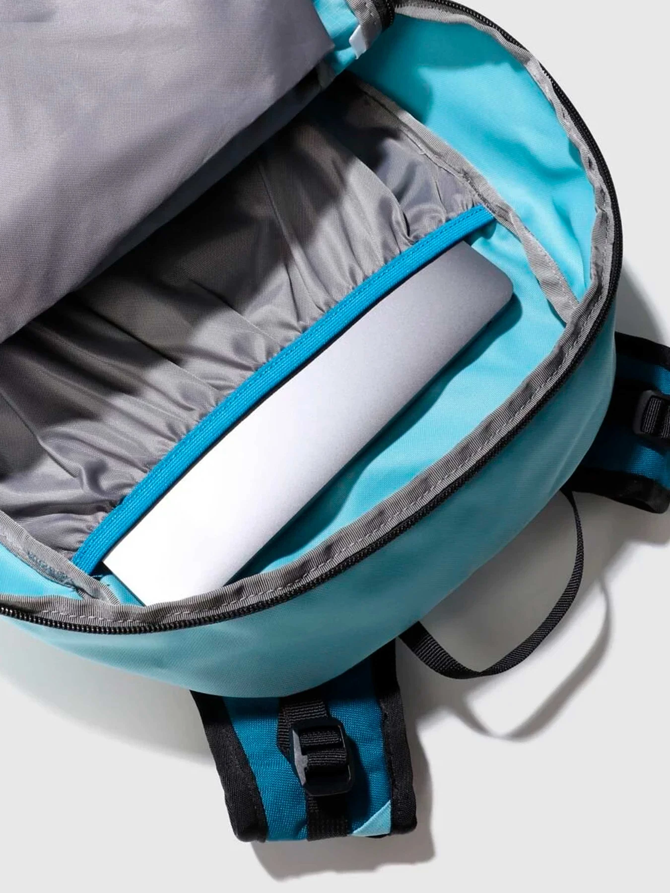 Рюкзаки The North Face модель NF0A52CZSK81 Рюкзаки The North Face модель NF0A52CZSK81 Фото