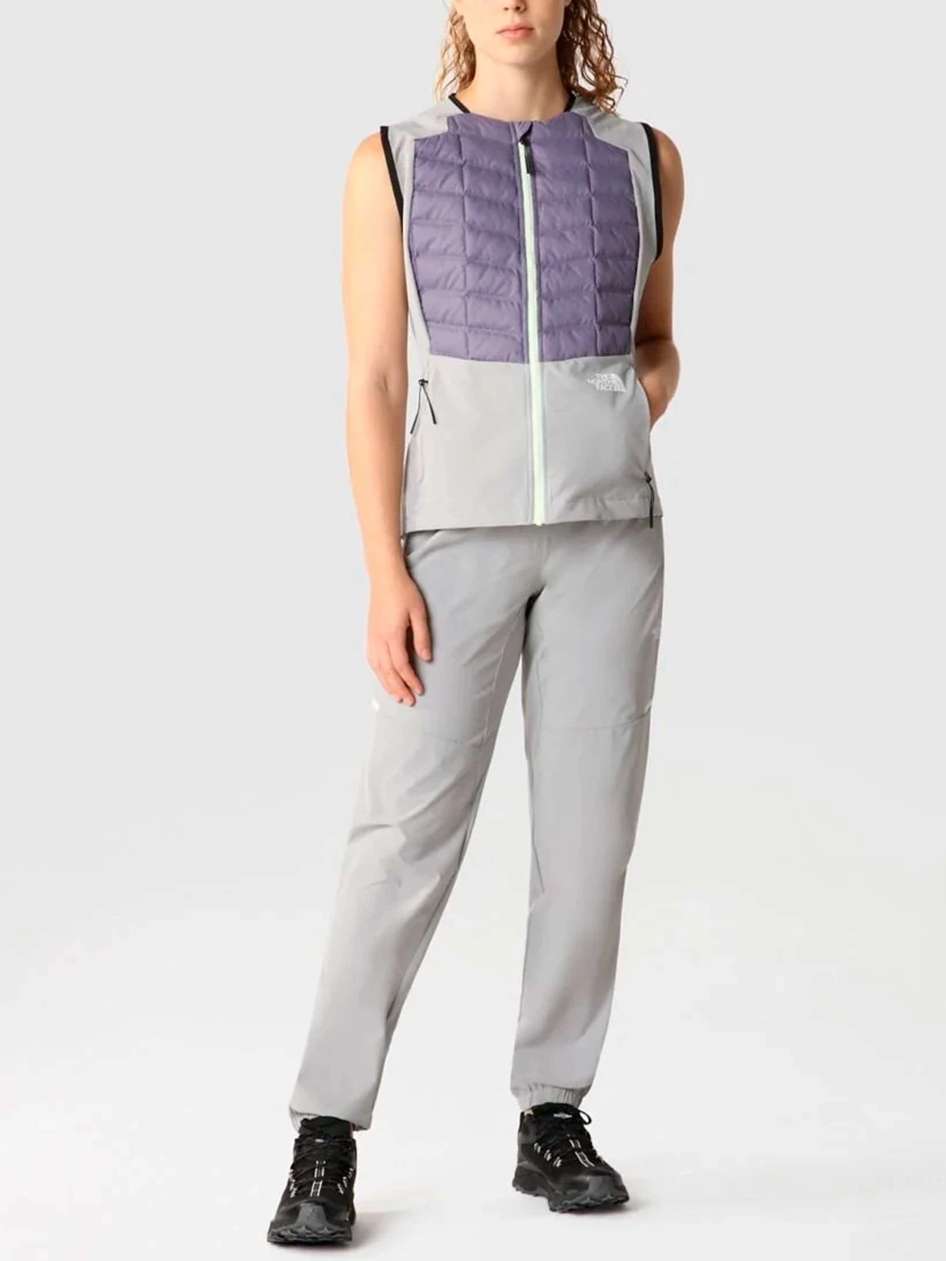 Брюки The North Face модель NF0A824TA911 Брюки The North Face модель NF0A824TA911 Фото