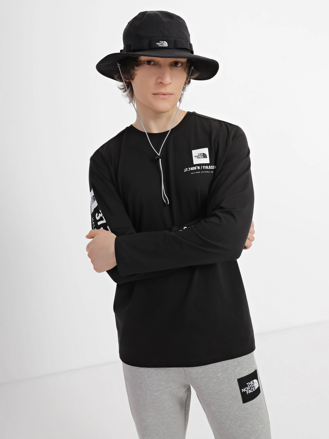 Худи и свитшоты The North Face модель NF0A826WJK31 Фото