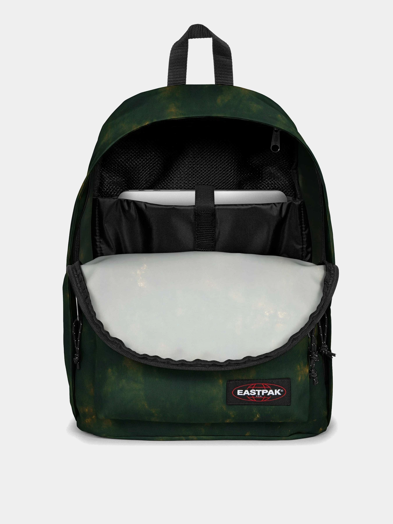 Рюкзаки EastPak модель EK0A5BBJ6A61 Рюкзаки EastPak модель EK0A5BBJ6A61 Фото