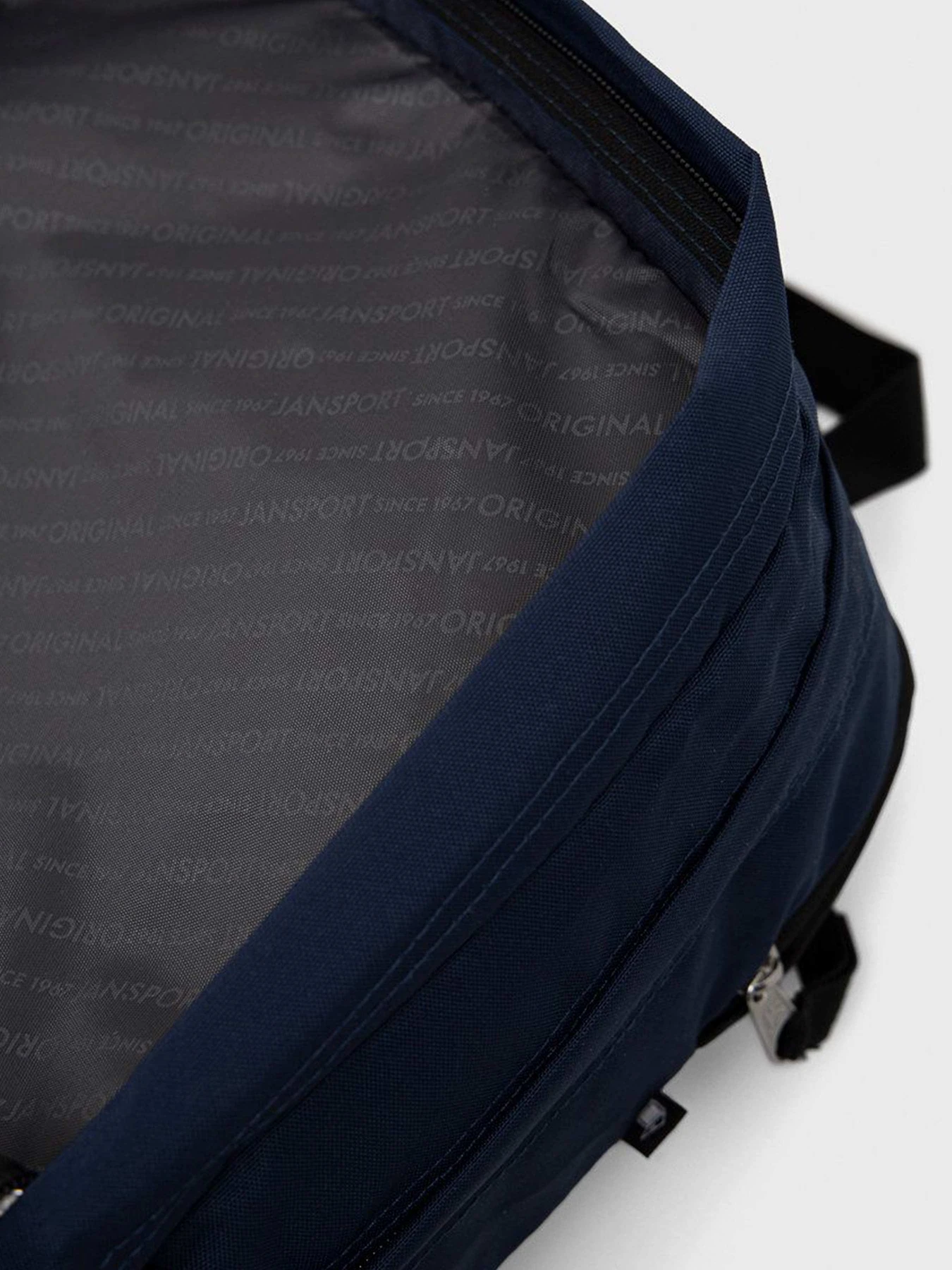Рюкзаки JanSport модель EK0A5BAHN541 Рюкзаки JanSport модель EK0A5BAHN541 Фото