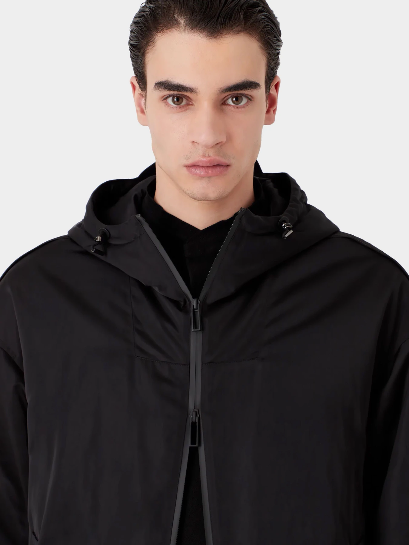 Куртки и дубленки Emporio Armani модель 3R1BD1-1NRYZ-0999 Куртки и дубленки Emporio Armani модель 3R1BD1-1NRYZ-0999 Фото