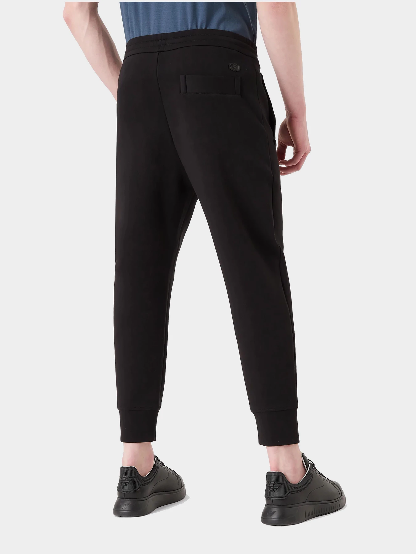 Брюки Emporio Armani модель 8N1P92-1JHSZ-0999 Брюки Emporio Armani модель 8N1P92-1JHSZ-0999 Фото