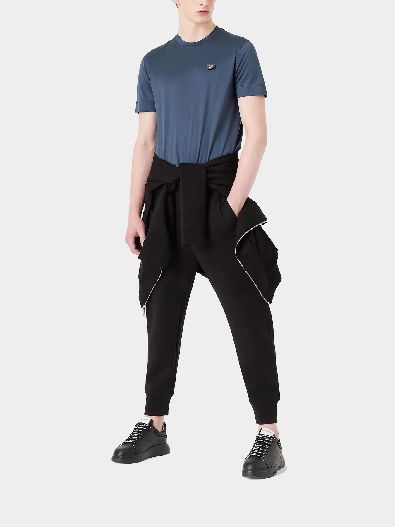 Брюки Emporio Armani модель 8N1P92-1JHSZ-0999 Брюки Emporio Armani модель 8N1P92-1JHSZ-0999 Фото