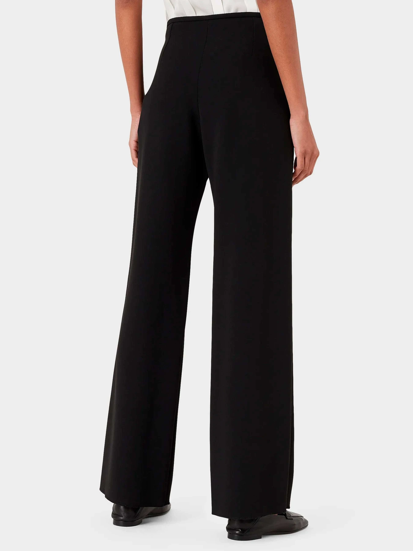 Брюки Emporio Armani модель 0NP01T-02013-999 Брюки Emporio Armani модель 0NP01T-02013-999 Фото