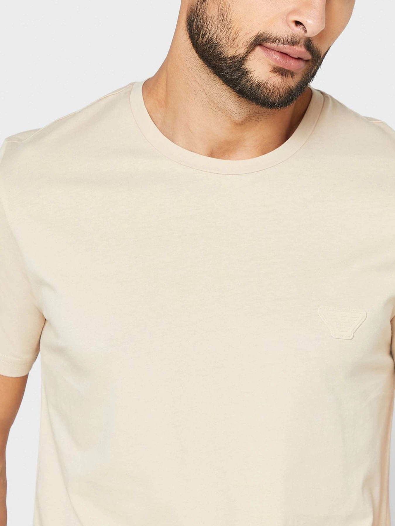 Футболки и поло Emporio Armani модель 211818-3R463-00051 Футболки и поло Emporio Armani модель 211818-3R463-00051 Фото