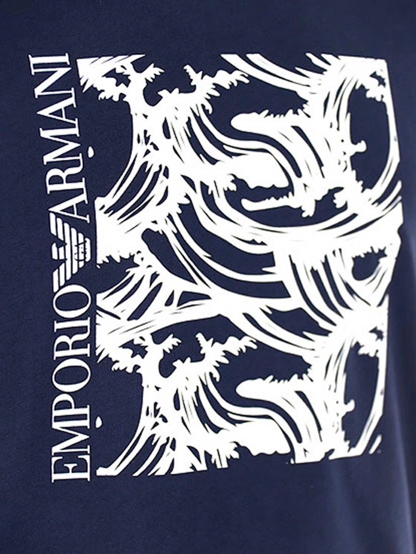 Футболки и поло Emporio Armani модель 211818-3R468-18436 Футболки и поло Emporio Armani модель 211818-3R468-18436 Фото