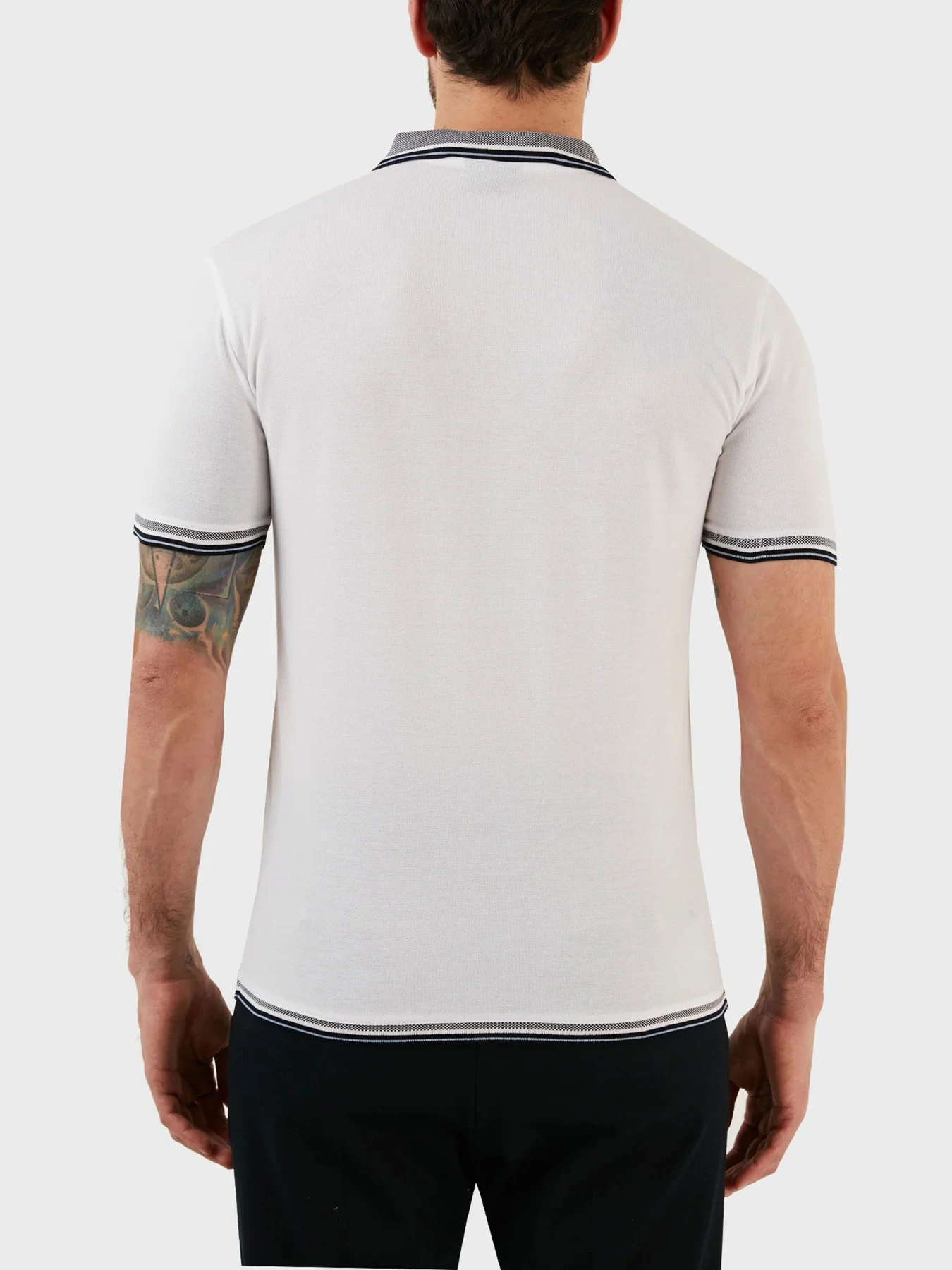 Футболки и поло Emporio Armani модель 3R1FC0-1JTKZ-0100 Футболки и поло Emporio Armani модель 3R1FC0-1JTKZ-0100 Фото