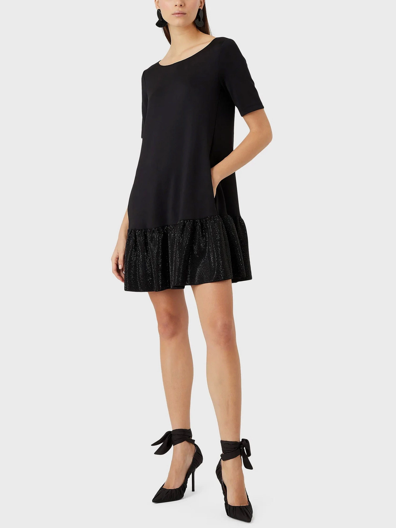 Платья Emporio Armani модель 3R2A7H-2JVLZ-0999 Платья Emporio Armani модель 3R2A7H-2JVLZ-0999 Фото