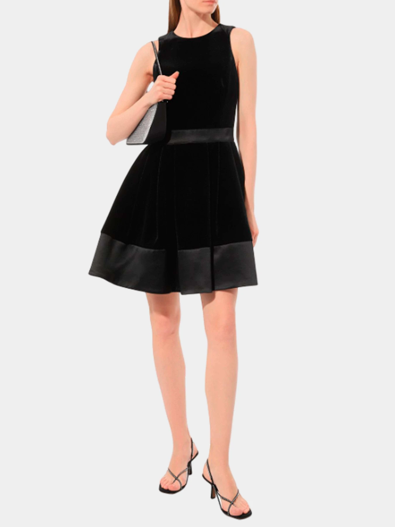 Платья Emporio Armani модель 3R2A8A-2JW4Z-0999 Платья Emporio Armani модель 3R2A8A-2JW4Z-0999 Фото