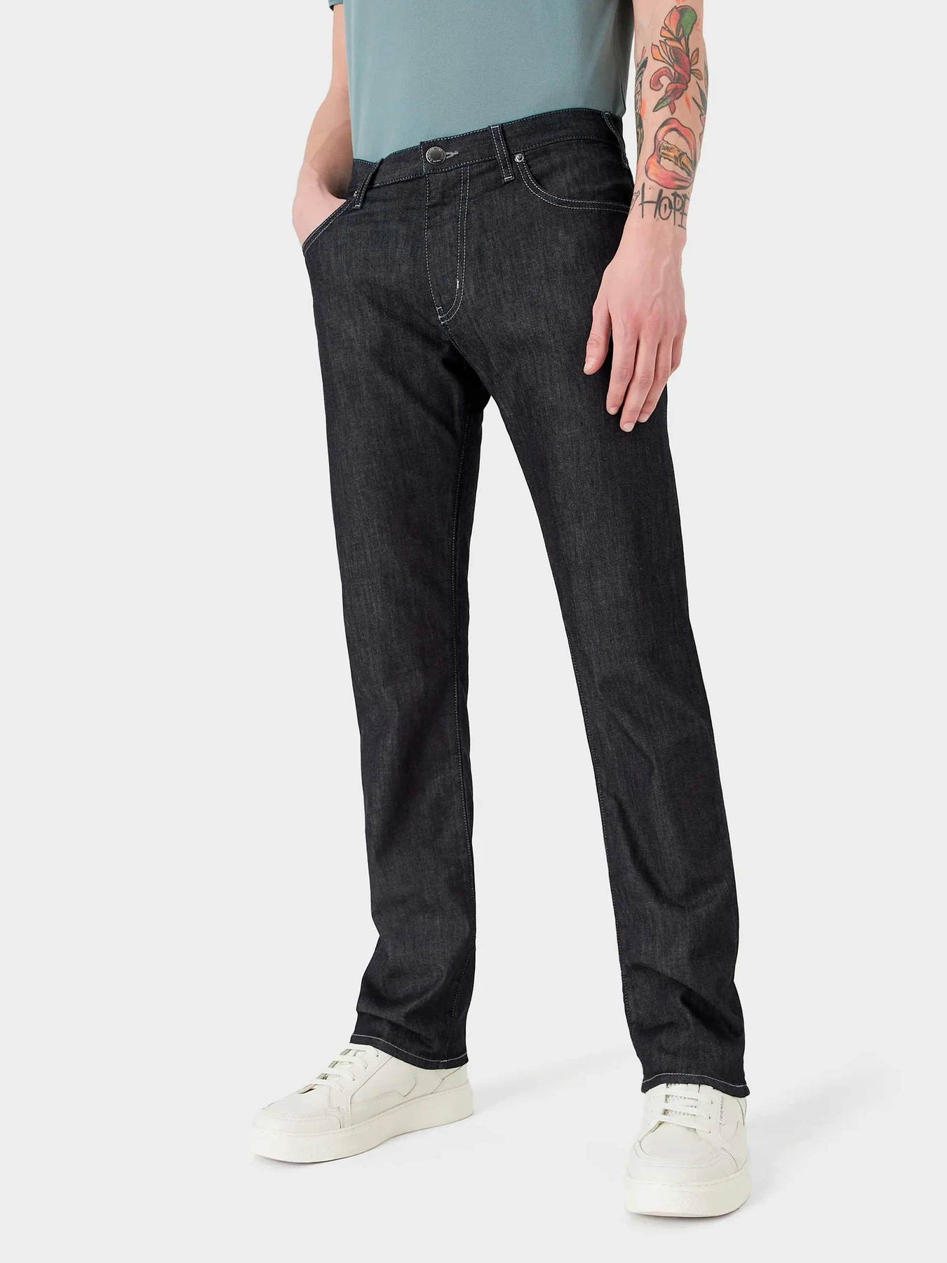 Джинсы Emporio Armani модель 8N1J45-1D85Z-0941 Джинсы Emporio Armani модель 8N1J45-1D85Z-0941 Фото