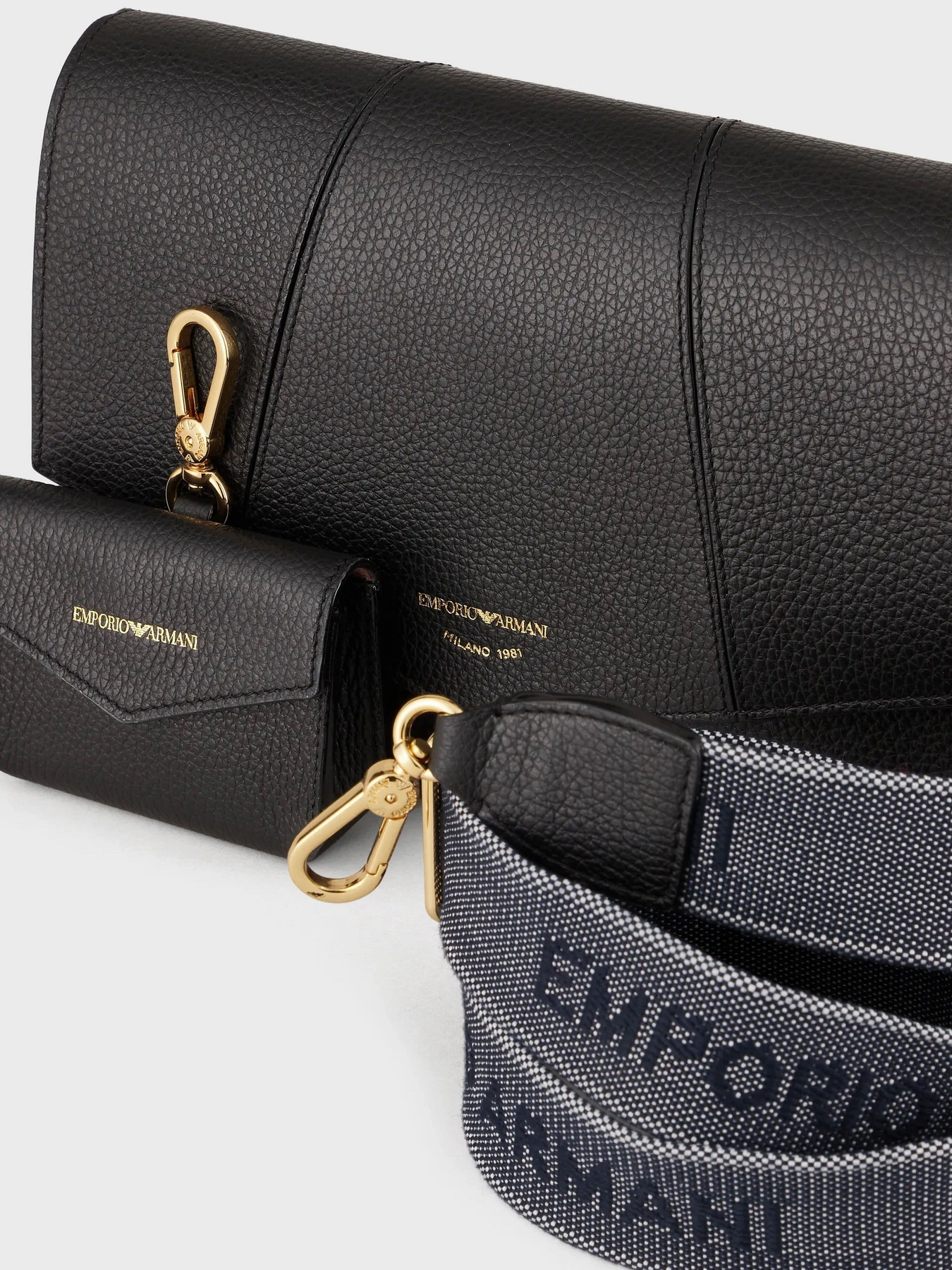 Сумки Emporio Armani модель Y3B192-Y350B-80001 Сумки Emporio Armani модель Y3B192-Y350B-80001 Фото