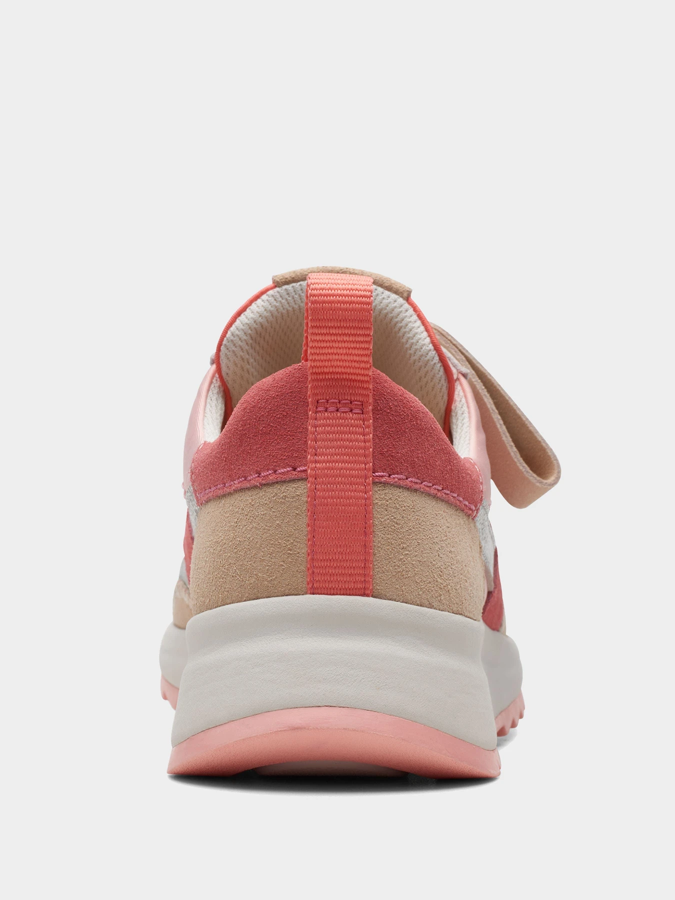 Кроссовки Clarks модель 26170432 Кроссовки Clarks модель 26170432 Фото