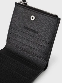 Косметички и холдеры Emporio Armani модель Y4R262-Y068E-80001 Фото