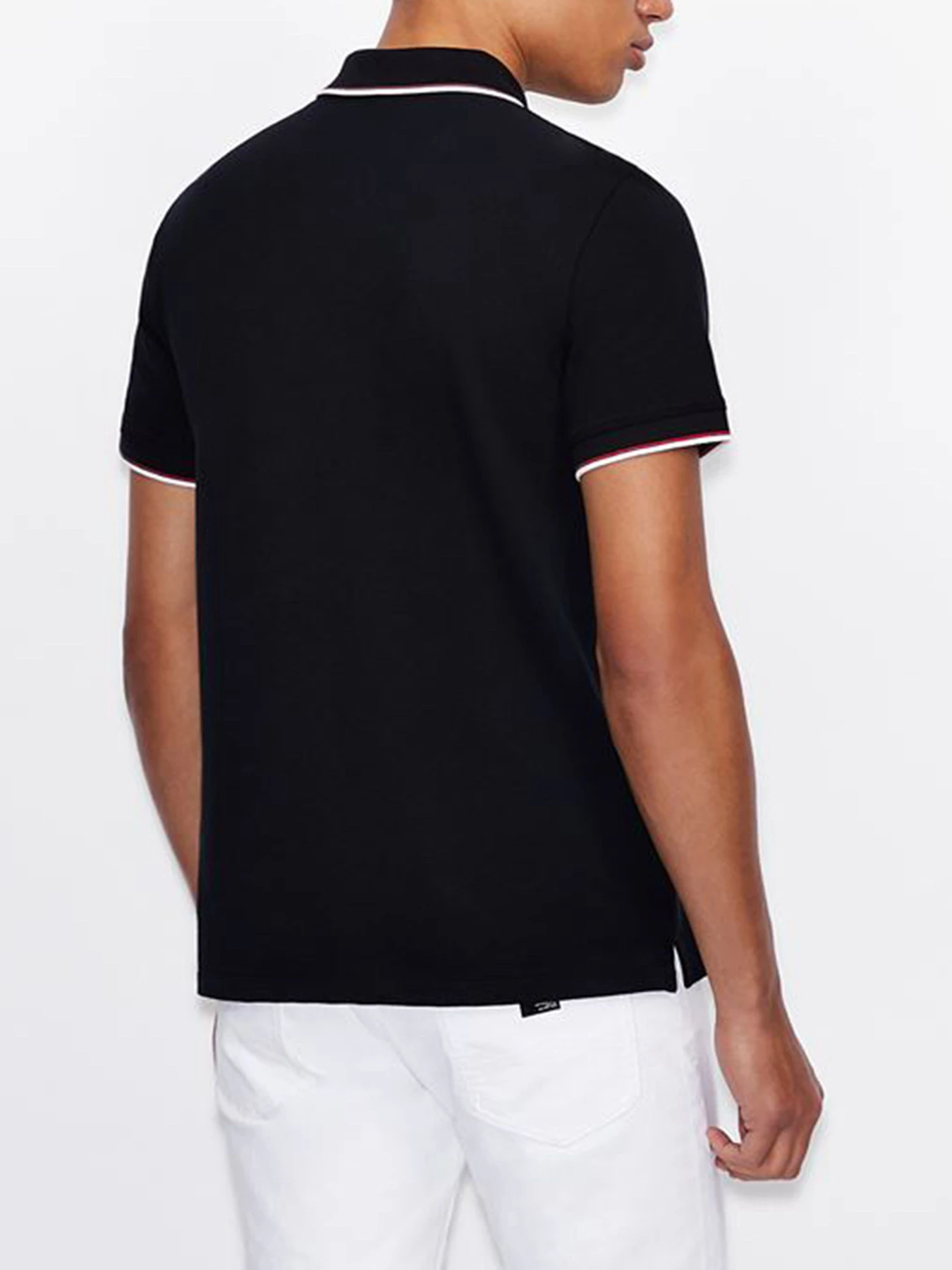 Armani Exchange модель 8NZF75-Z8M5Z-1510 Armani Exchange модель 8NZF75-Z8M5Z-1510 Фото