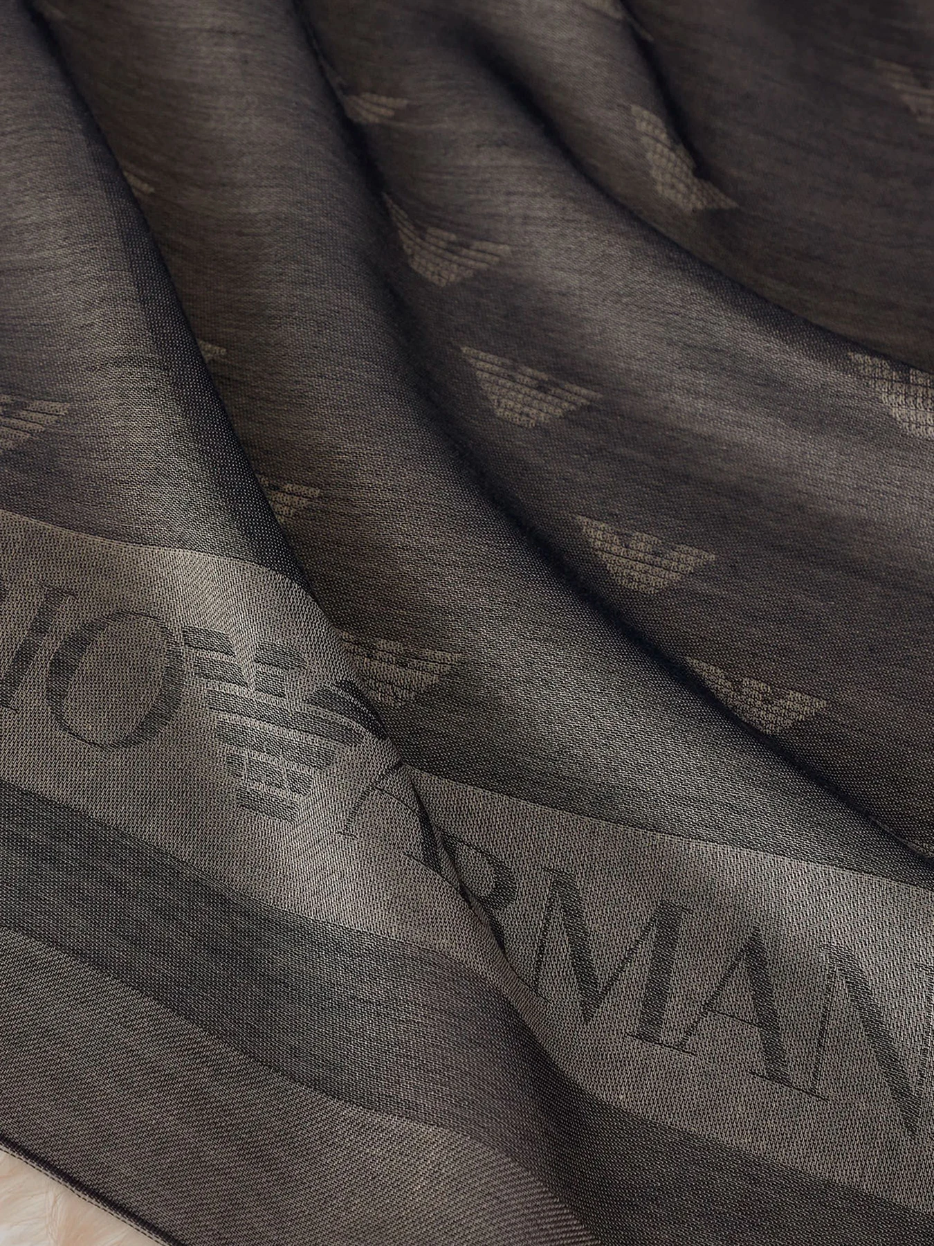 Шарфы и платки Emporio Armani модель 625314-2R312-00036 Фото