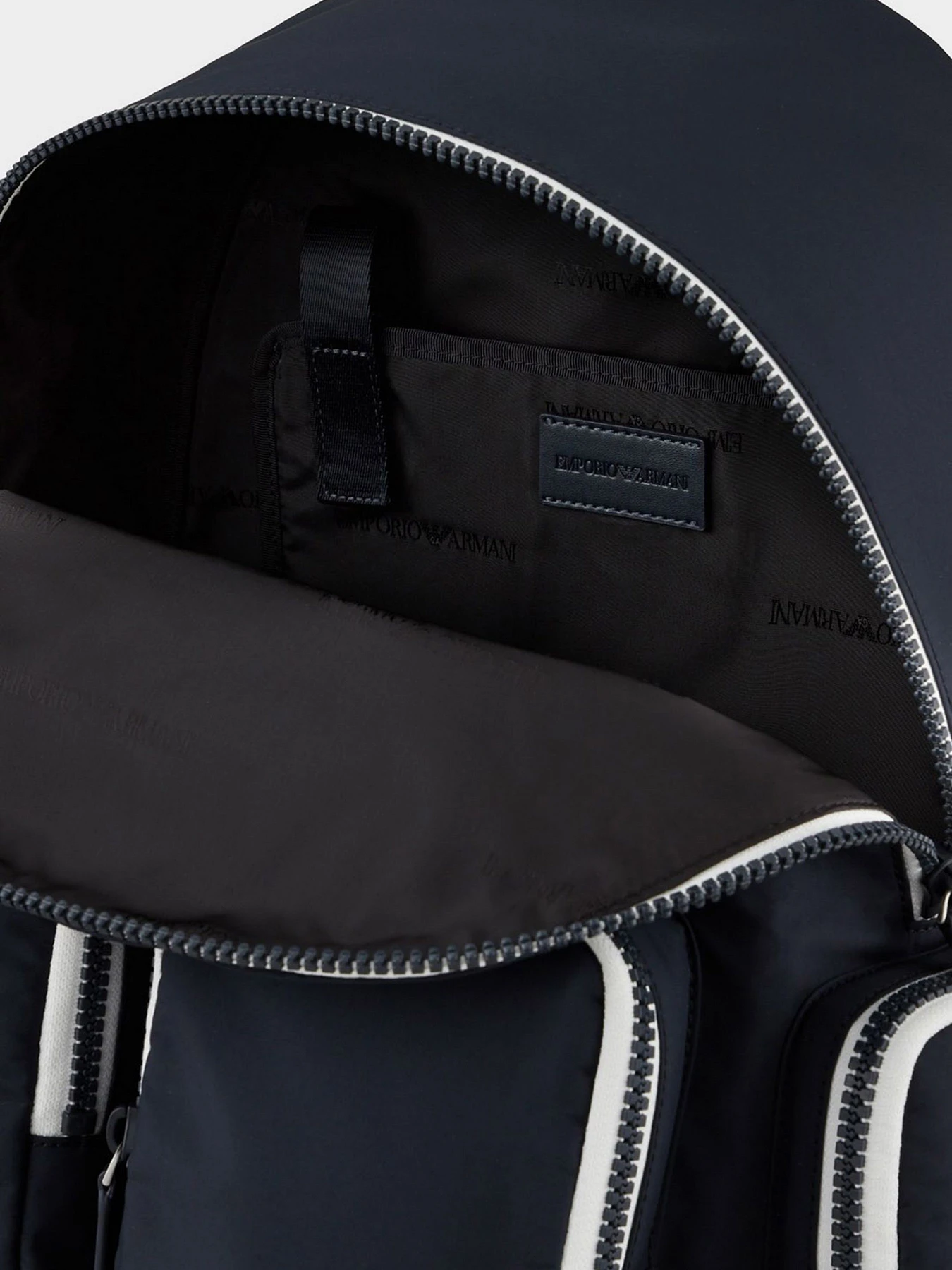 Рюкзаки Emporio Armani модель Y4O364-Y122E-87077 Рюкзаки Emporio Armani модель Y4O364-Y122E-87077 Фото