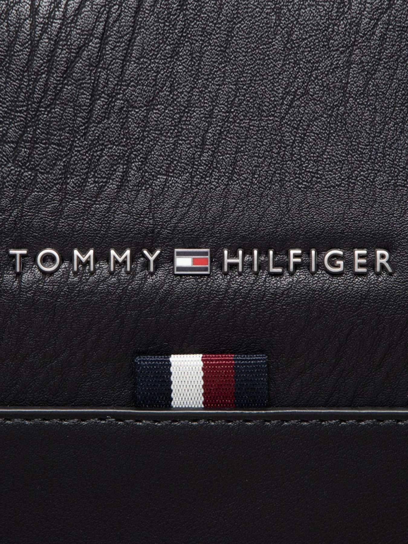 Сумки Tommy Hilfiger модель AM0AM10305-BDS Фото