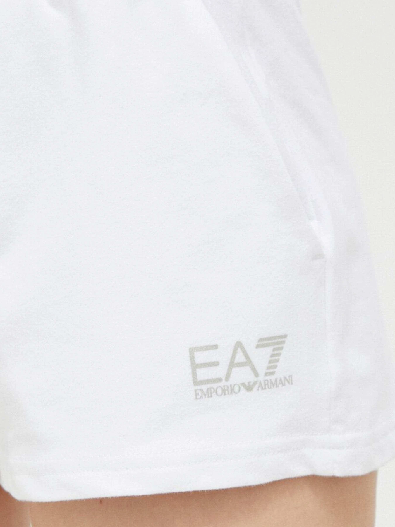 Шорты EA7 модель 3RTS59-TJCQZ-1100 Шорты EA7 модель 3RTS59-TJCQZ-1100 Фото