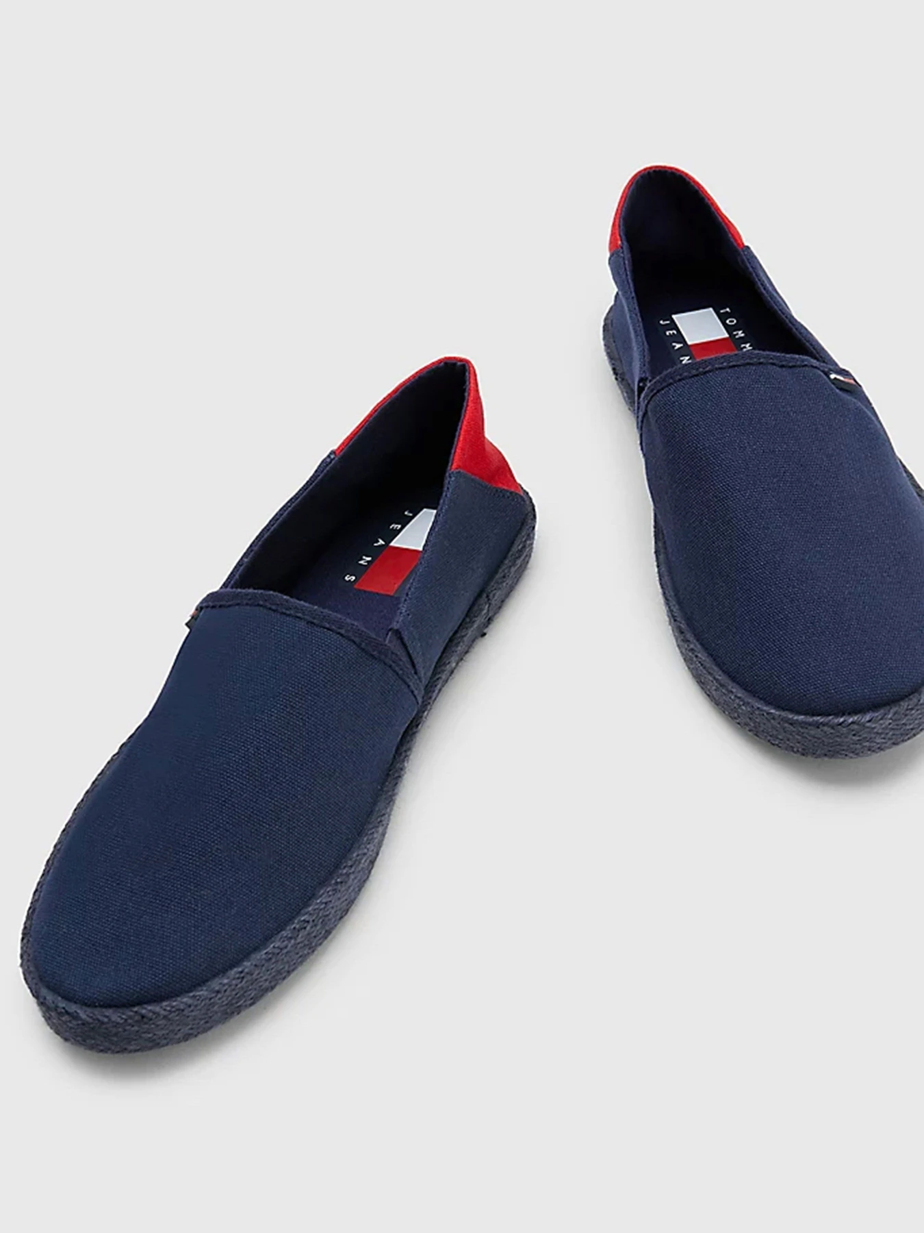 Слипоны и мокасины Tommy Hilfiger модель EM0EM01150-C87 Фото