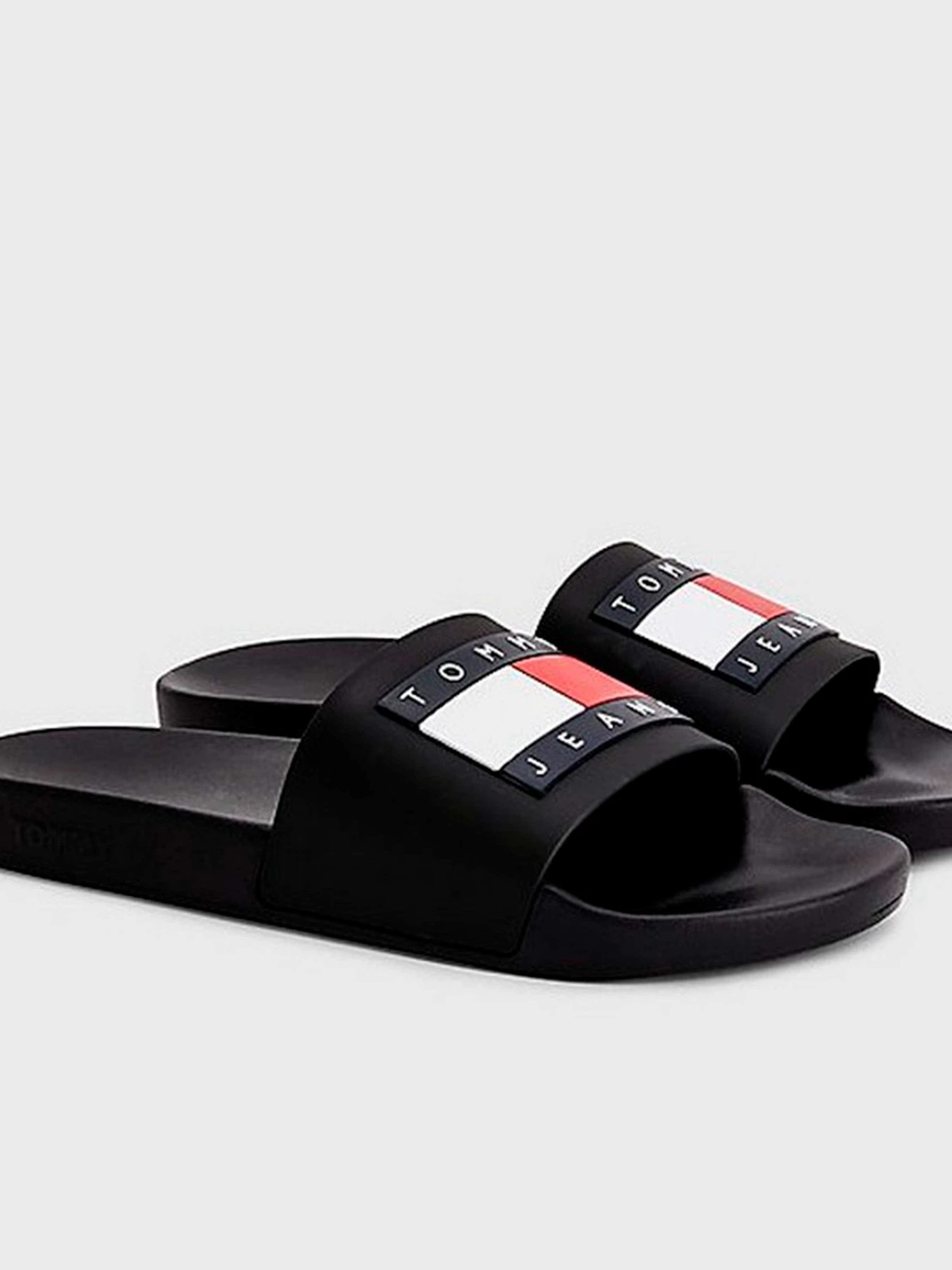 Шлёпанцы Tommy Hilfiger модель EM0EM01191-BDS Шлёпанцы Tommy Hilfiger модель EM0EM01191-BDS Фото
