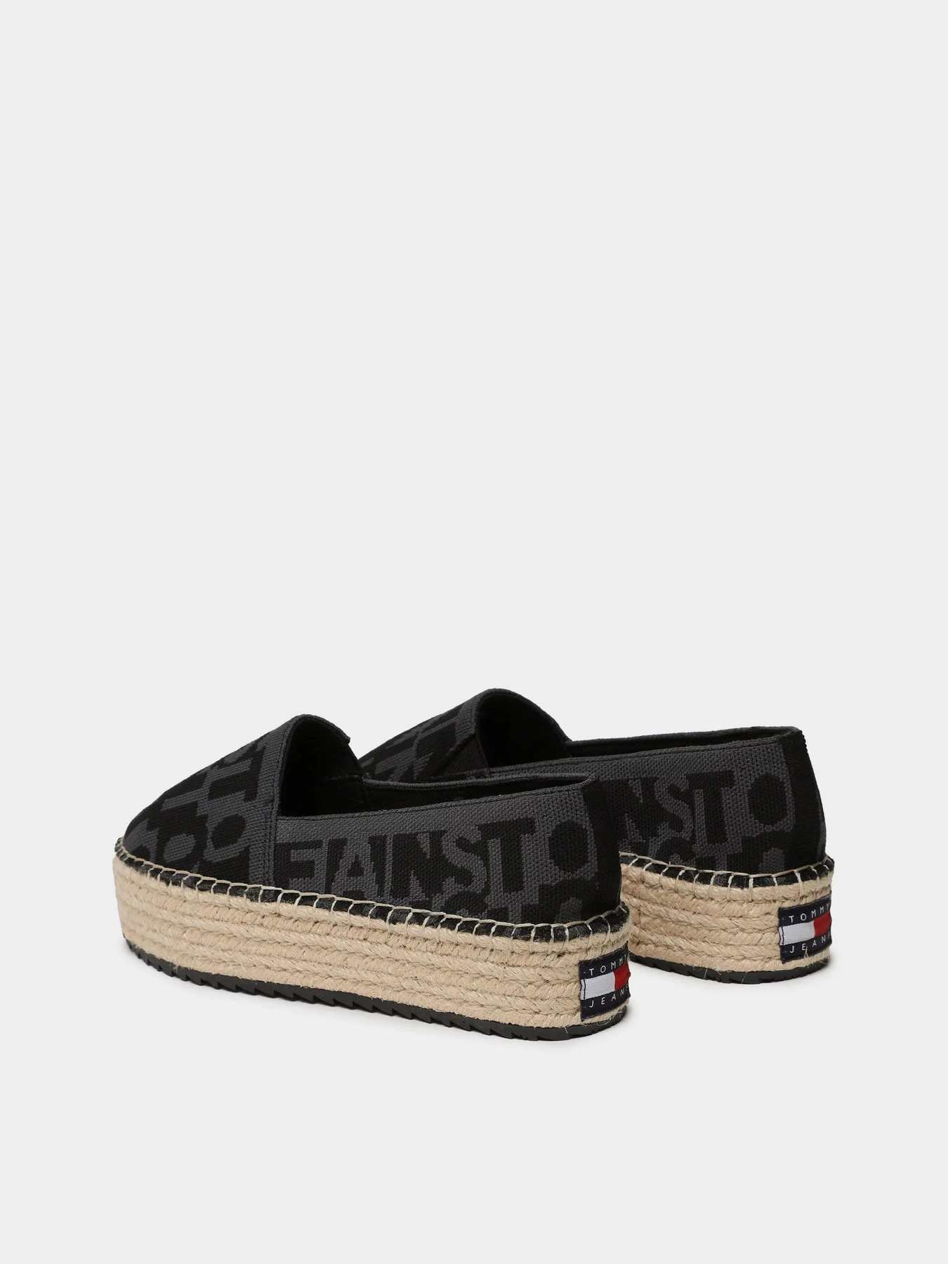 Слипоны и мокасины Tommy Hilfiger модель EN0EN02079-0GJ Слипоны и мокасины Tommy Hilfiger модель EN0EN02079-0GJ Фото