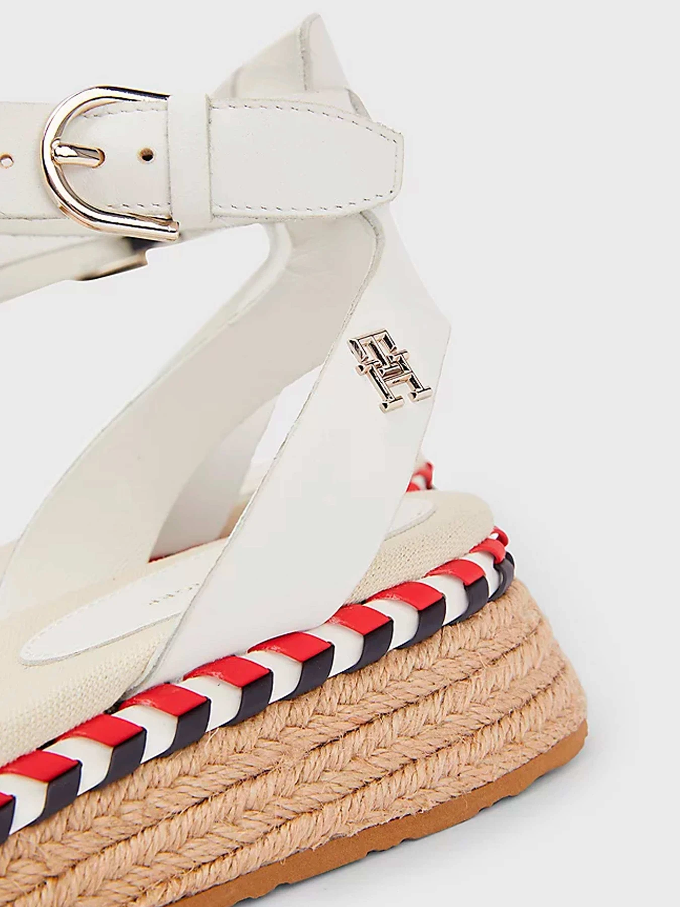 Сандалии Tommy Hilfiger модель FW0FW07080-YBL Сандалии Tommy Hilfiger модель FW0FW07080-YBL Фото